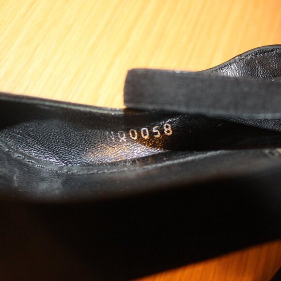 Louis Vuitton 4 inch Heel Black Suede Size 37.5 - Picture 5 of 7